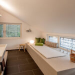 10 Ideen Für Sitzgelegenheiten Im Badezimmer Regarding Sitzmöbel Badezimmer