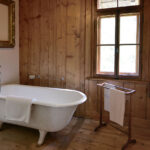 Badezimmer Im Landhausstil | Bad11 Ratgeber With Regard To Badezimmer Rustikal