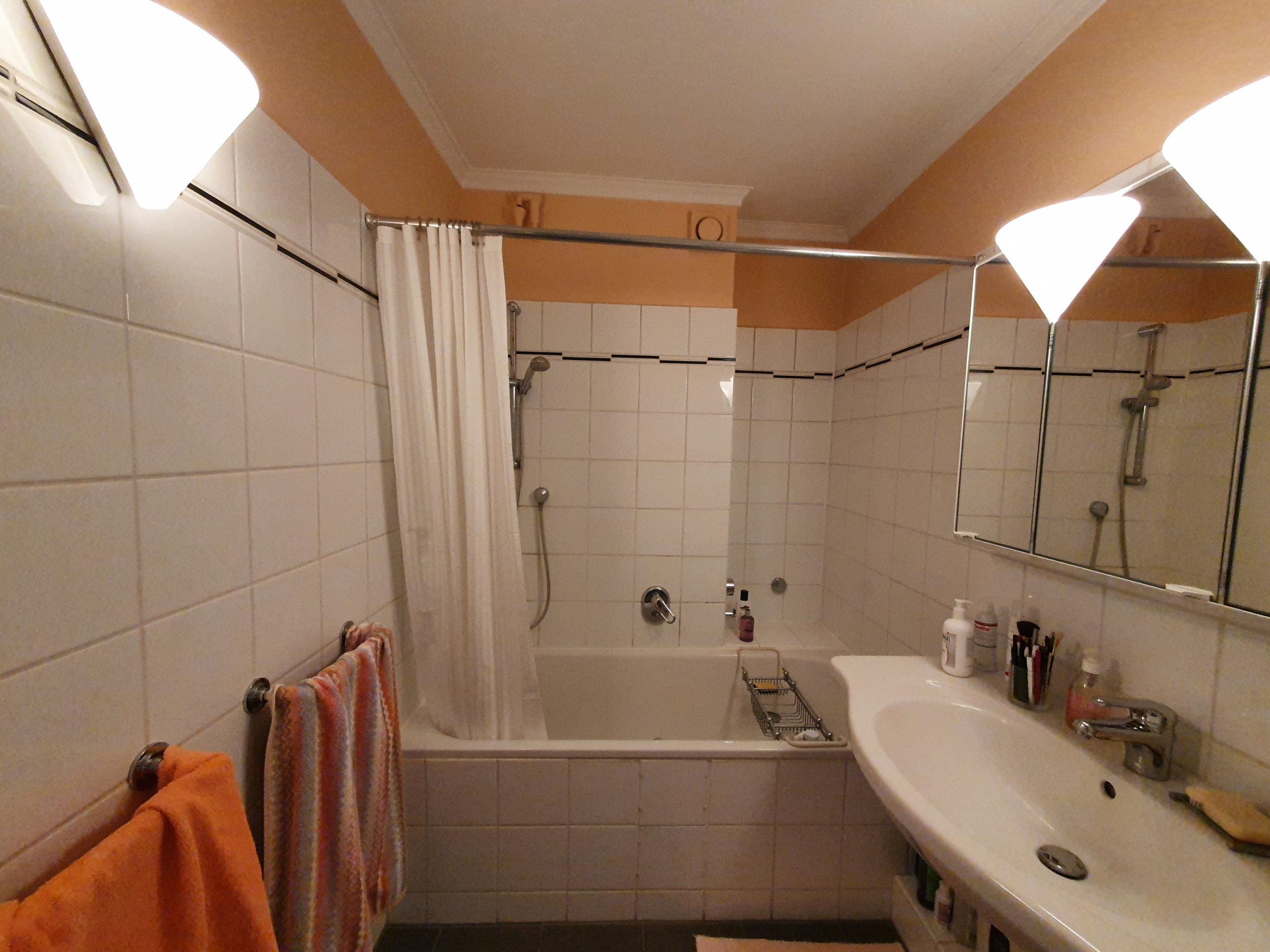 Badsanierung Eines 4,5 Qm Kleinen Badezimmers In Hamburg inside Badezimmer Alt