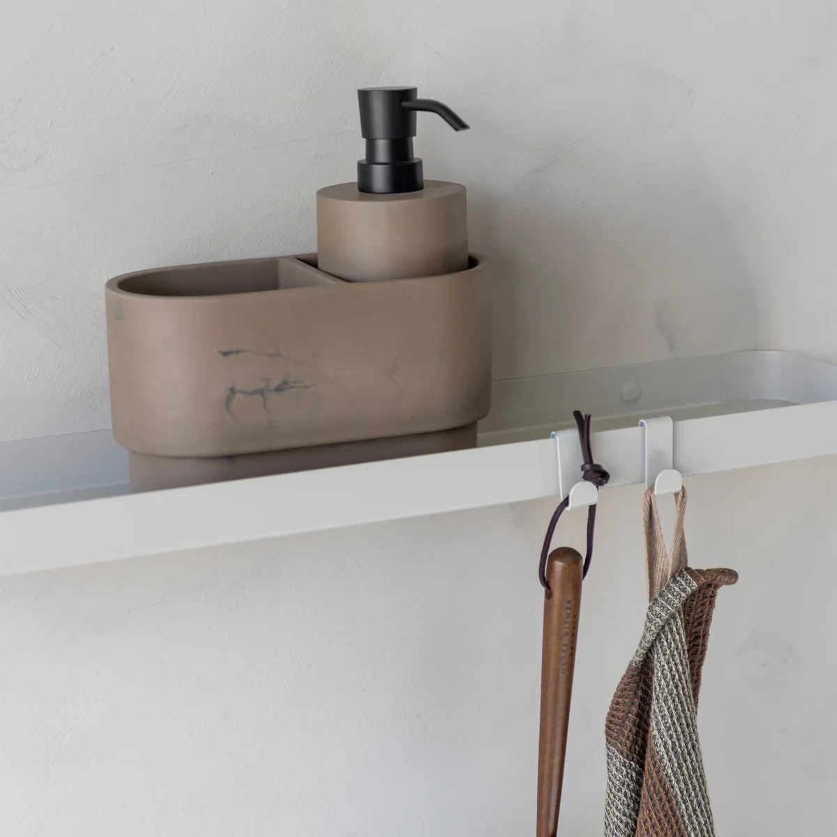 Carry Bad-Ablage Von Mette Ditmer | Connox within Ablage Für Badezimmer