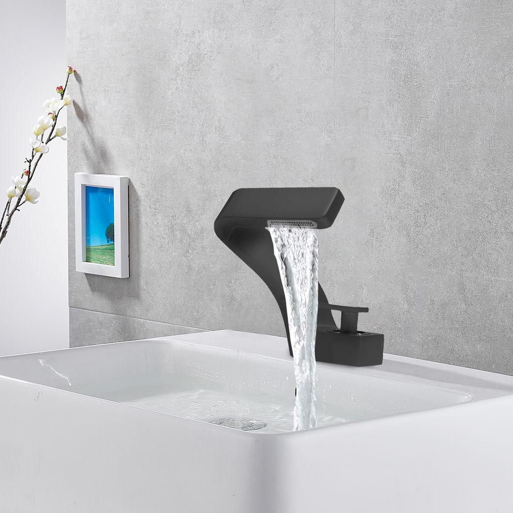 Easybuy Bad Waschbecken Mischbatterie Wasserfall Kupfer Schwarz Modernes  Design 13X3.5X15Cm G3/8-Zoll Deutsche Standard Keramik Spule Wabensprudler in Badezimmer Wasserhahn