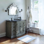 Eleganter Waschtisch Mit Edlen Accessoires #Bad #Vin Regarding Loberon Badezimmer