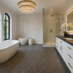 Fugenlose Sanierung: Steinteppich Im Badezimmer Verlegen With Regard To Steinteppich Badezimmer