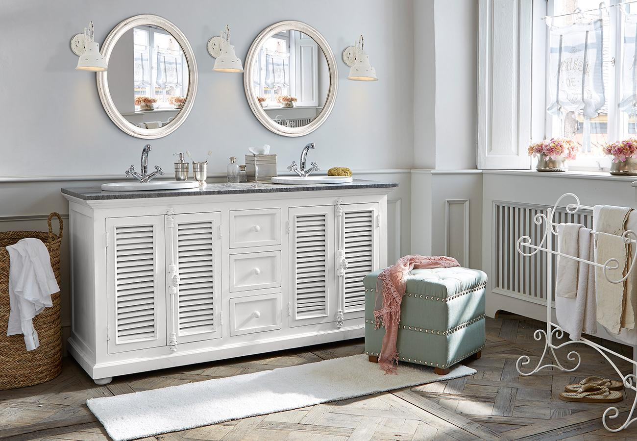 Romantik Im Bad #Badezimmer #Vintage ©Loberon • Couch Inside Loberon Badezimmer