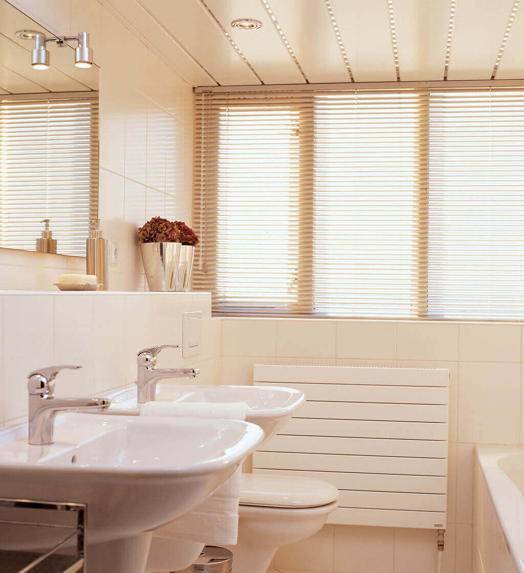 Sichtschutz Im Bad - Plissees Und Rollos Für Badezimmer regarding Badezimmer Plissee