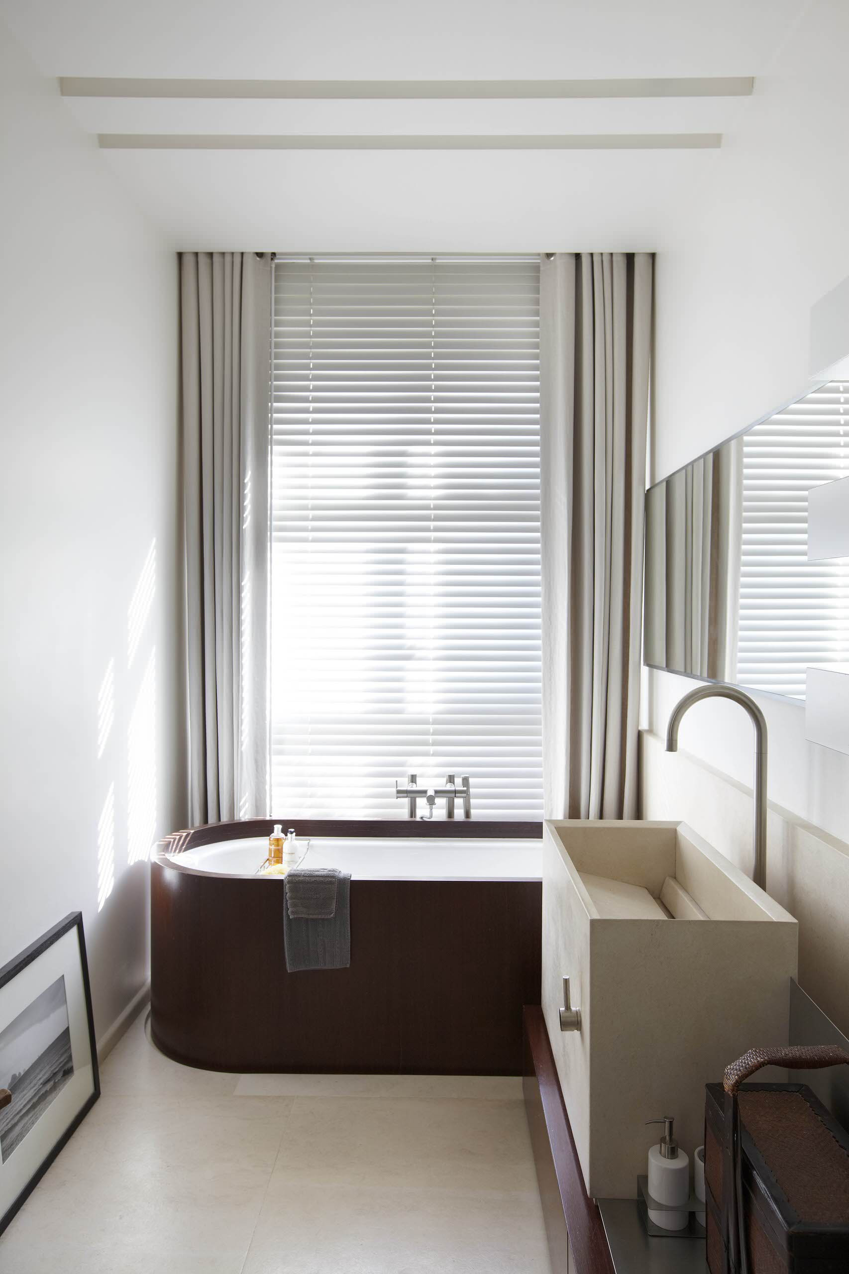 Wie Praktisch Sind Eigentlich  Vorhänge Im Bad? Intended For Gardinen Badezimmer Ideen